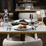 فندق Doubletree By Hilton Majestic &