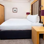 فندق Doubletree By Hilton Majestic & 4*