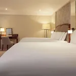 Doubletree By Hilton Majestic & 4* هاروغايت