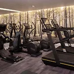 Doubletree By Hilton Majestic & فندق هاروغايت