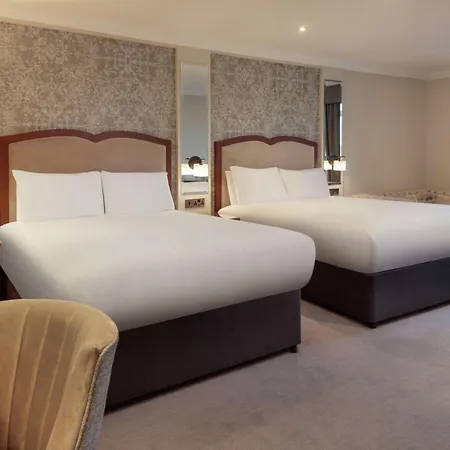 מלון Doubletree By Hilton Majestic & הרוגייט