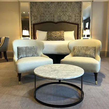 Doubletree By Hilton Majestic & Χαρογκέιτ