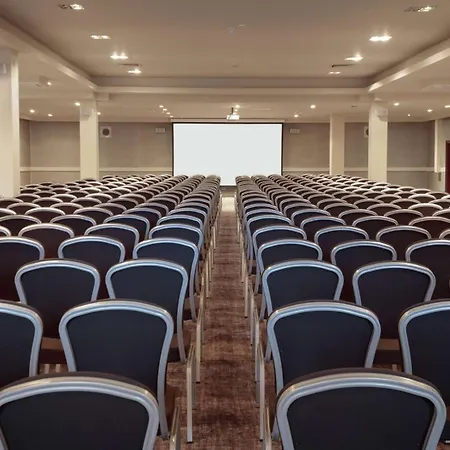 Doubletree By Hilton Majestic &