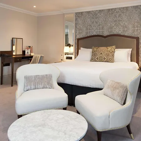 Doubletree By Hilton Majestic & 4*