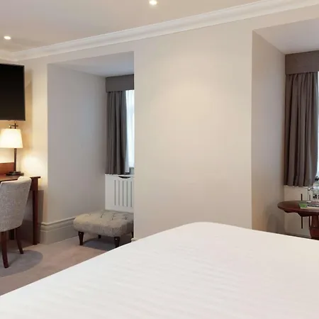 Doubletree By Hilton Majestic &