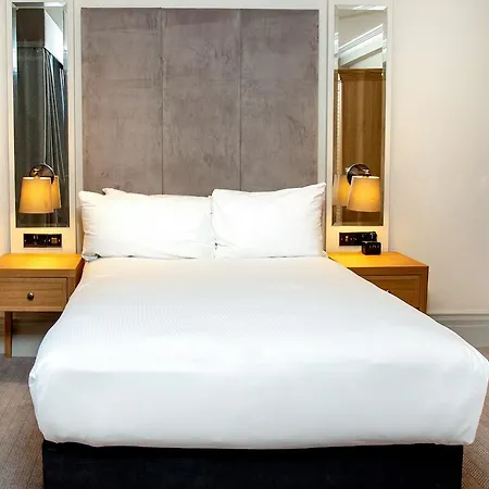 Doubletree By Hilton Majestic &