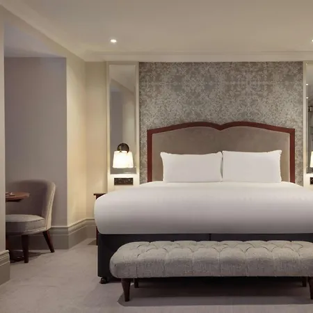 Doubletree By Hilton Majestic & 4*
