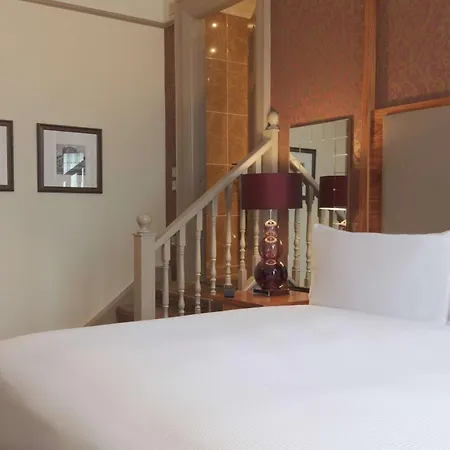 Doubletree By Hilton Majestic & Hotel 4*