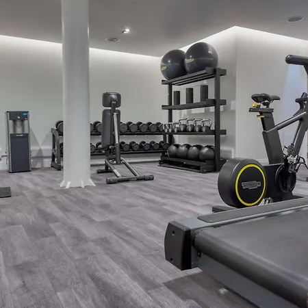 Ξενοδοχείο Doubletree By Hilton Majestic & 4*