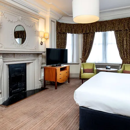 Doubletree By Hilton Majestic & Hotel 4*