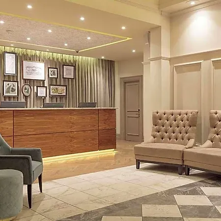 Doubletree By Hilton Majestic &