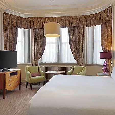 Doubletree By Hilton Majestic & 4* ハロゲート