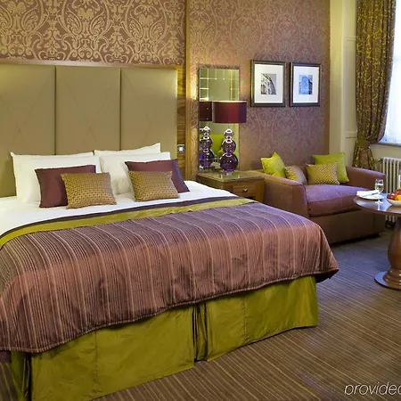 Doubletree By Hilton Majestic & Hotel 4*