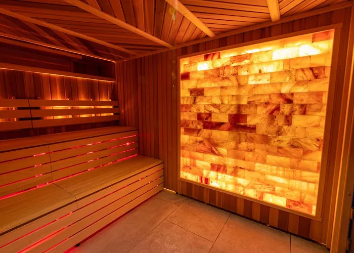 Doubletree By Hilton Majestic &