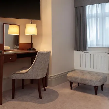 Doubletree By Hilton Majestic & מלון הרוגייט