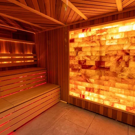 Doubletree By Hilton Majestic &