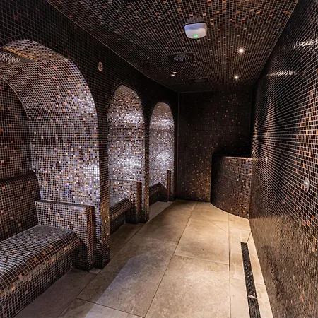 Doubletree By Hilton Majestic & 4* הרוגייט